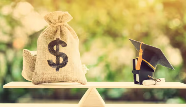 Top 5 Banks Offering Education Loans for MBA with Low Interest Rates
