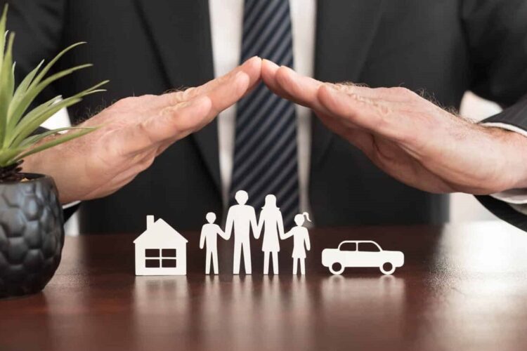 What Does an Insurance Broker Really Do for You?